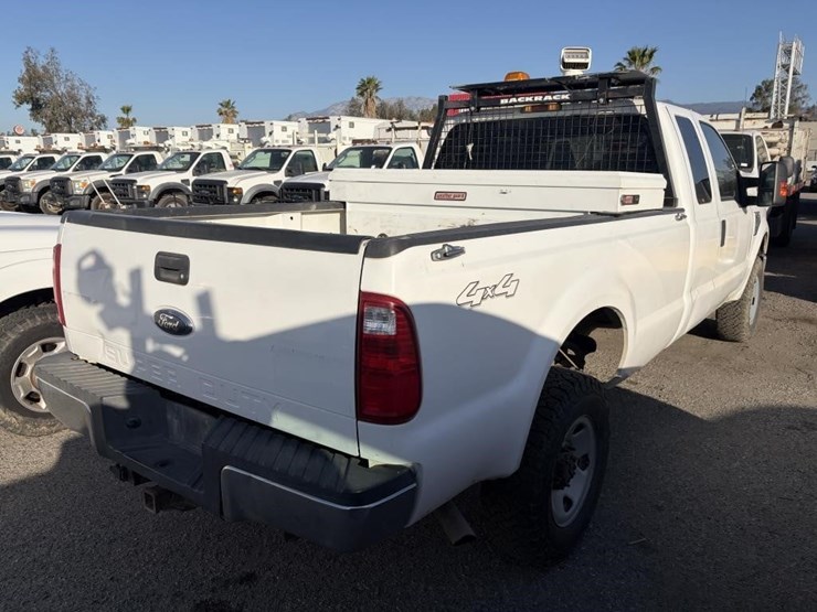 2008-ford-f350-image-3