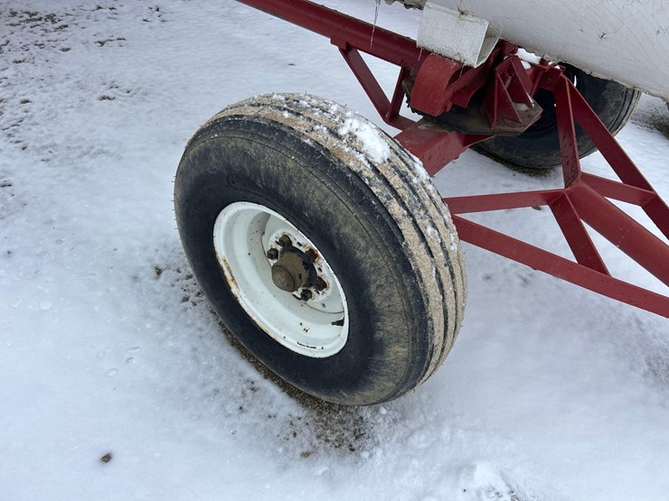 1000-gal.-nh3-tank-on-gear-(on-site)-image-4