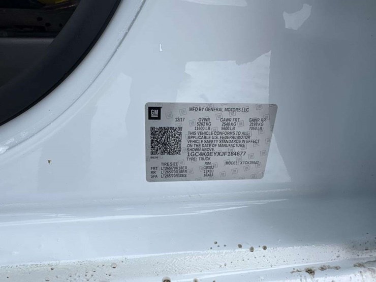 2018-chevrolet-silverado-3500hd-ltz-image-21