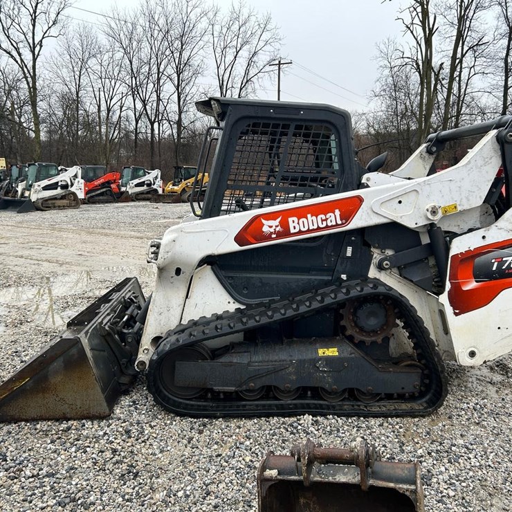 2022 BOBCAT T76