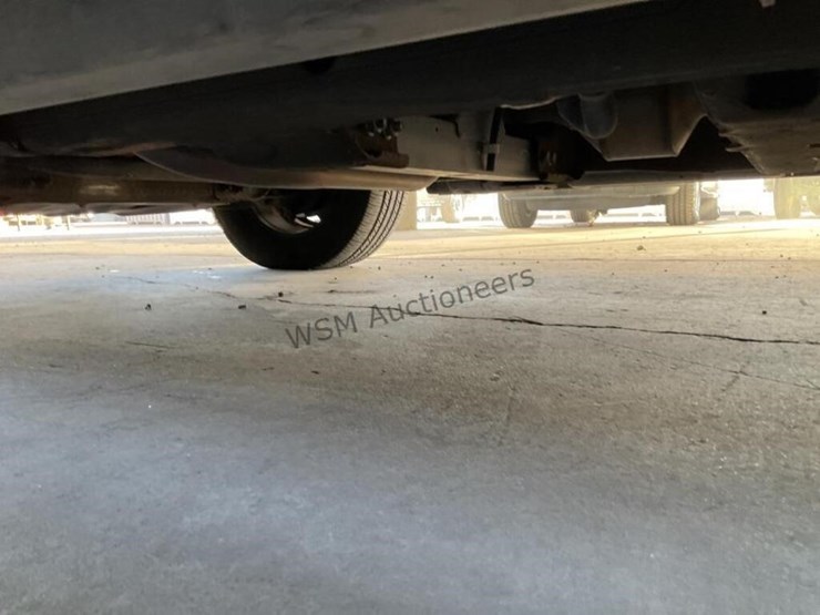 2015-chevrolet-tahoe-image-26