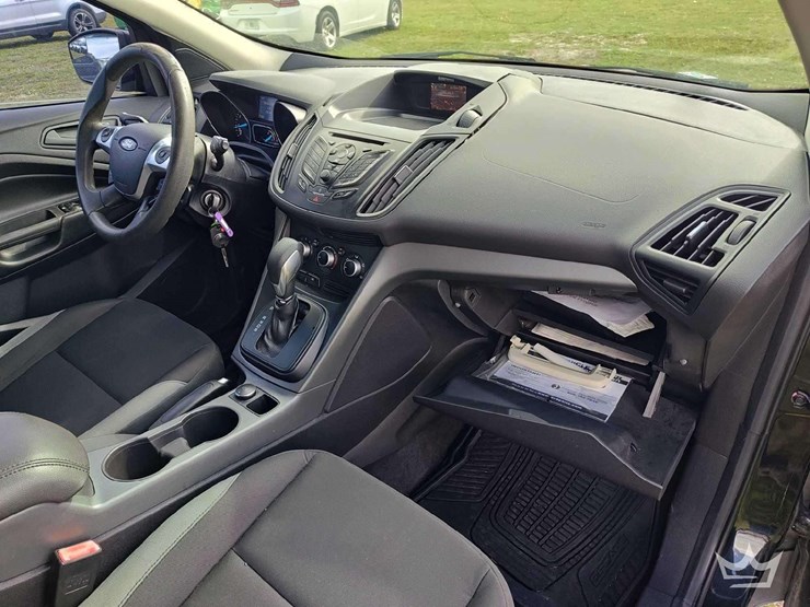 2014-ford-escape-image-33