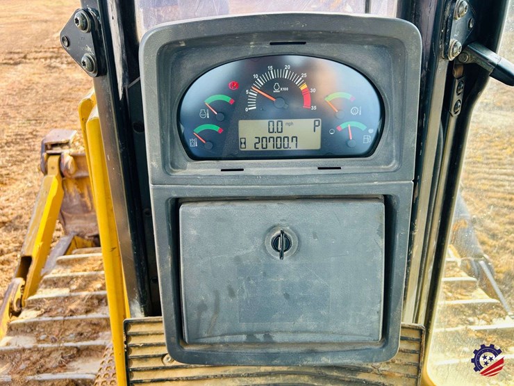 2005-caterpillar-d8t-image-77