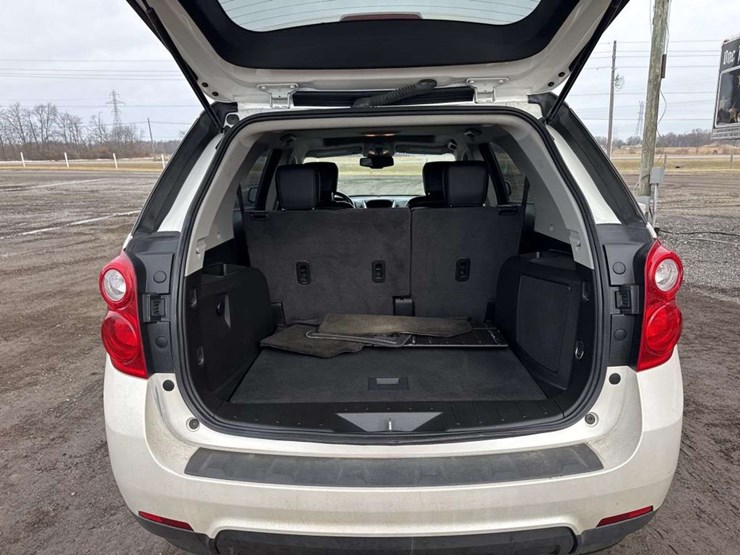 2014-chevrolet-equinox-lt-image-17