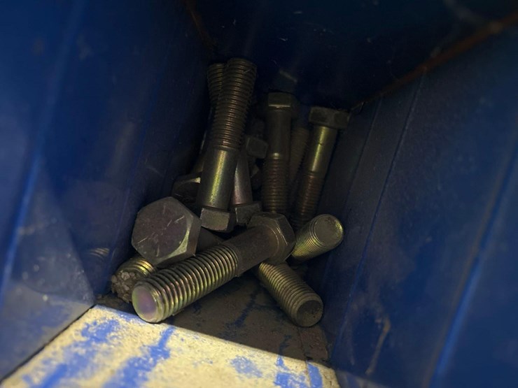 bolt-bin-w/-hardware-image-7