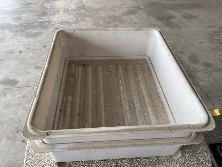 #7623-•-(2)-coleman-coolers-image-6