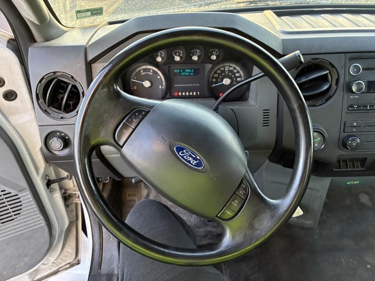2012-ford-f650-image-11
