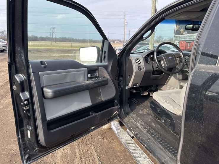 2004-ford-f150-image-12