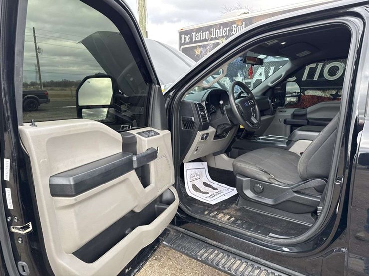 2018-ford-f150-image-12