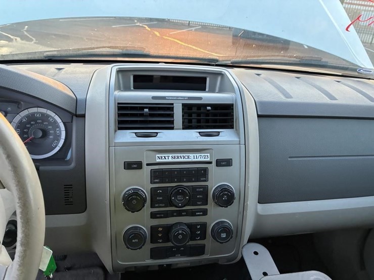 2009-ford-escape-image-14