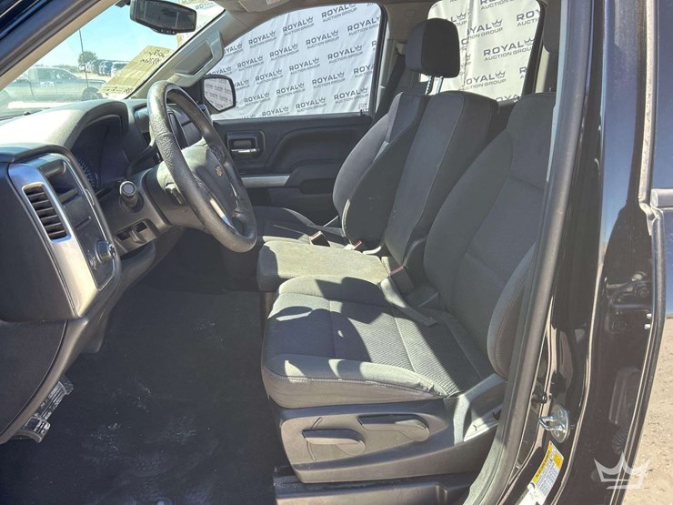 2018-chevrolet-silverado-1500-image-12