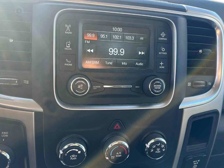 2018-dodge-2500-image-8