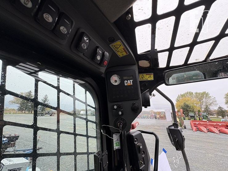 2013-caterpillar-262c2-image-20