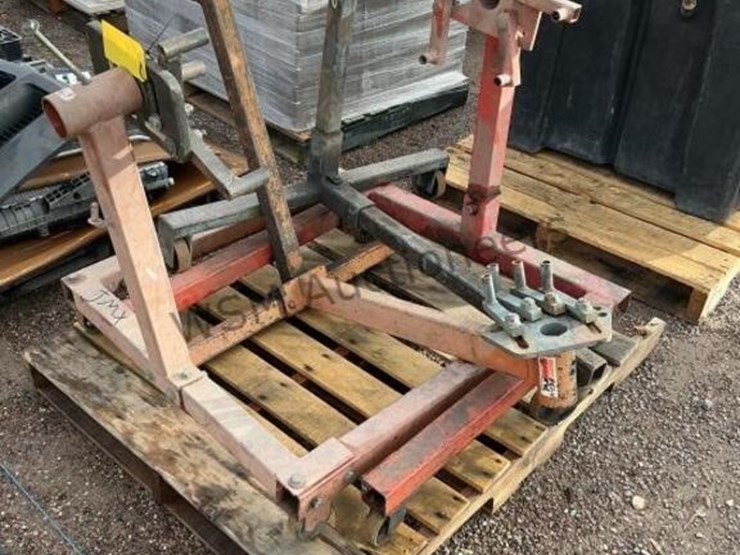 pallet-of-asst-engine-stands-image-2