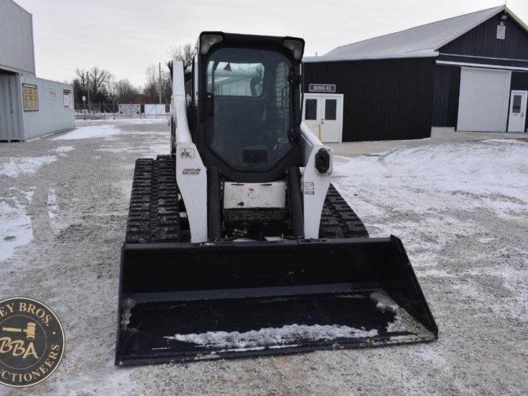 2021-bobcat-t870-image-69
