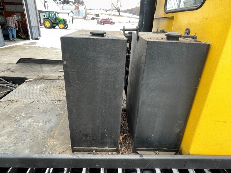 #7566-•-bombardier-snowcat-image-31