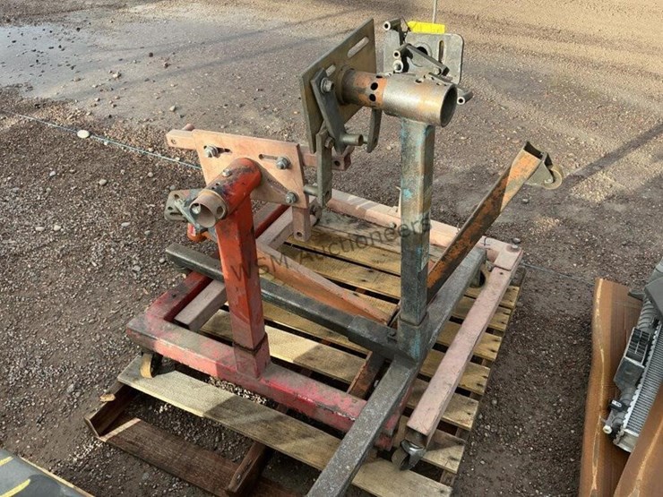 pallet-of-asst-engine-stands-image-4