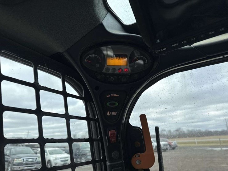 2019-bobcat-s550-image-19