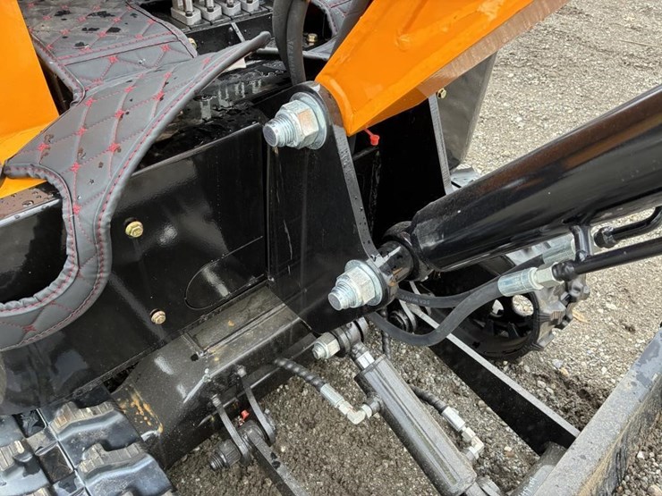 2026-vicsec-v15-hydraulic-excavator-image-6