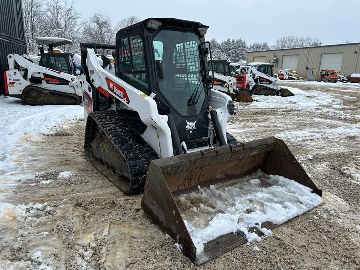 2020-bobcat-t64-image-6
