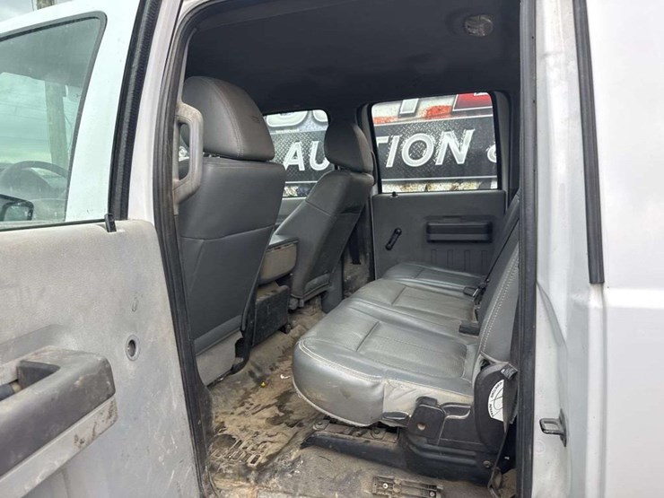 2011-ford-f350-image-15