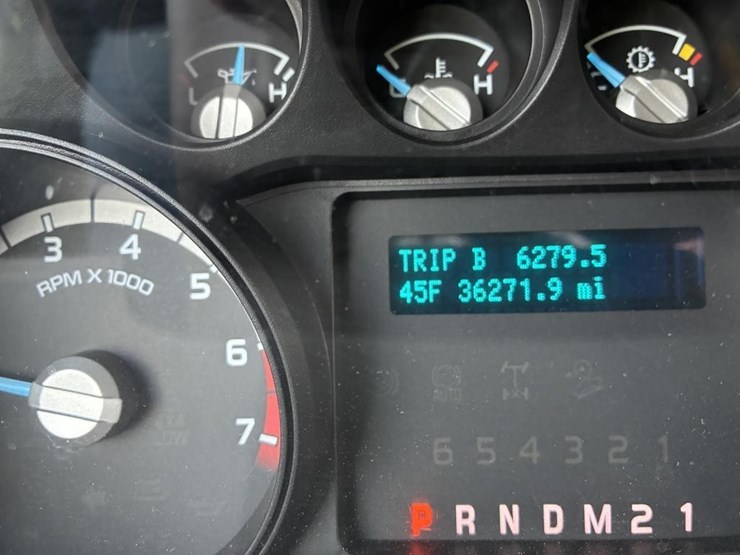 2011-ford-f250-image-16