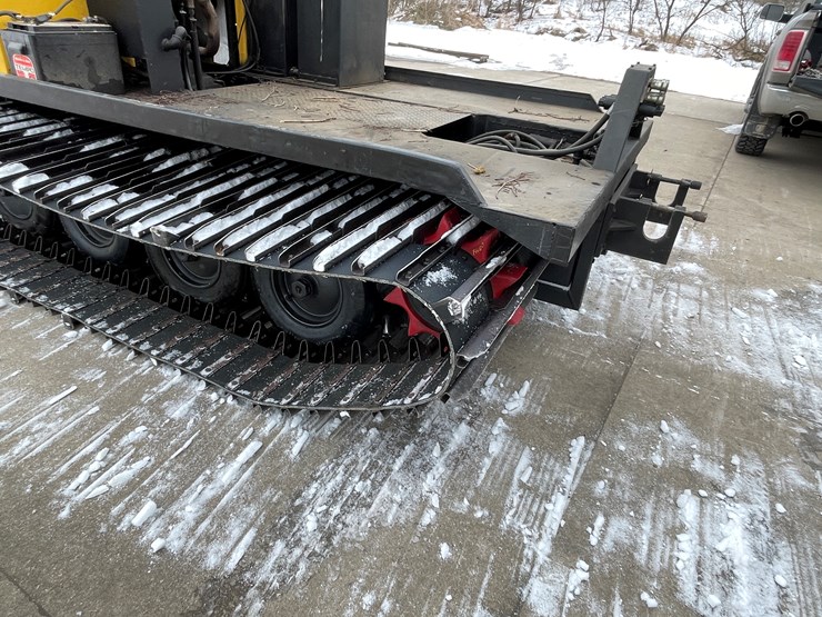 #7566-•-bombardier-snowcat-image-22