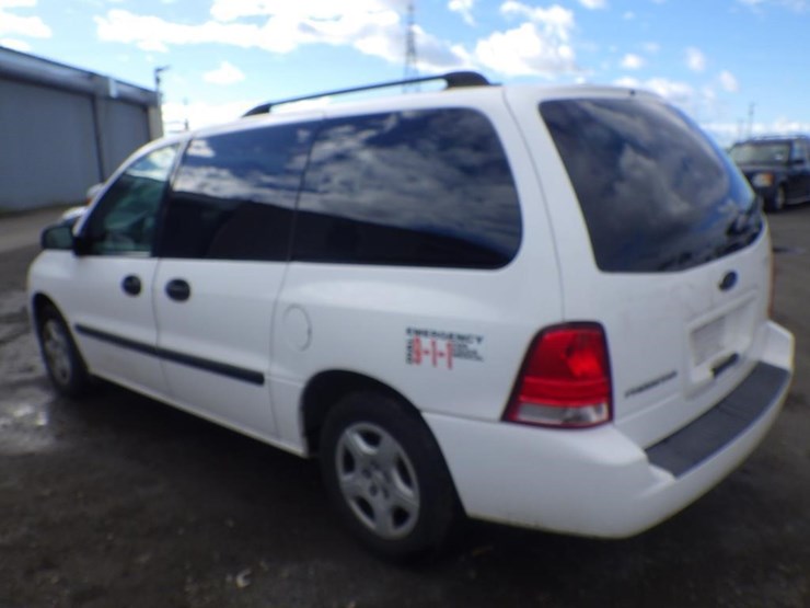 2006-ford-freestar-image-4