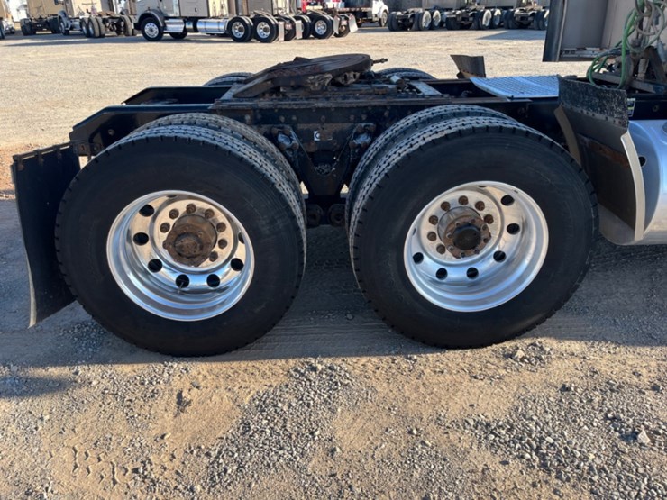 2007-kenworth-t800-image-14