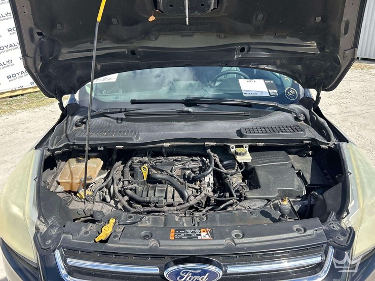 2015-ford-escape-titanium-image-7