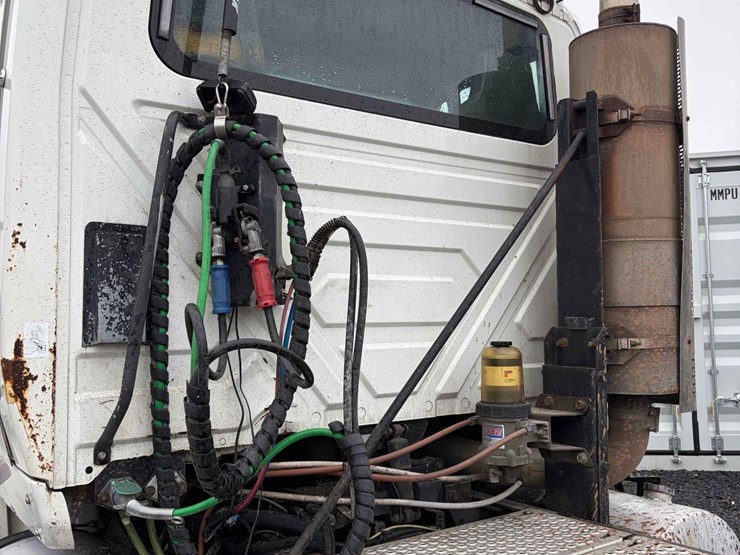 2007-international-8600-image-7