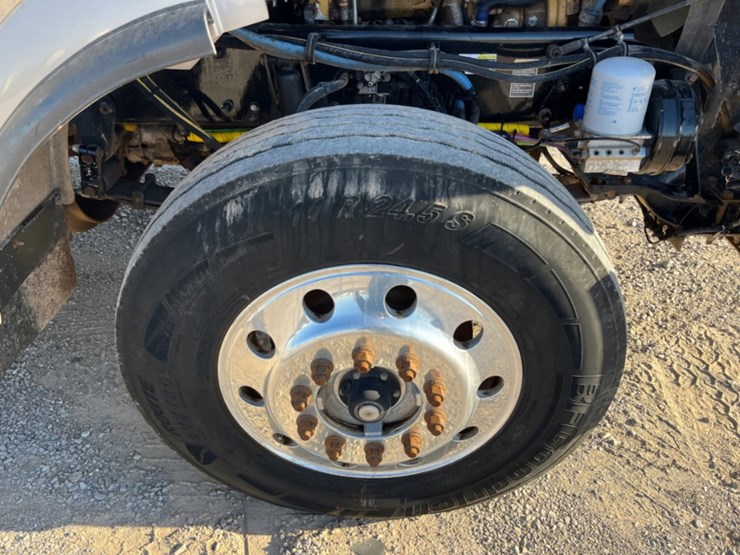 2007-kenworth-t800-image-11