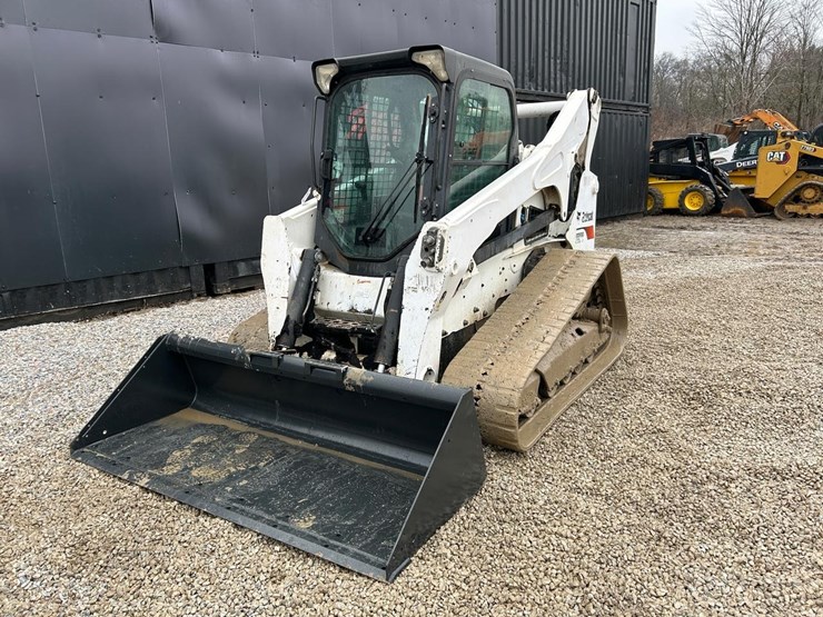 2019-bobcat-t870-image-8