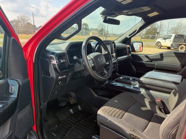 2022-ford-f150-image-19