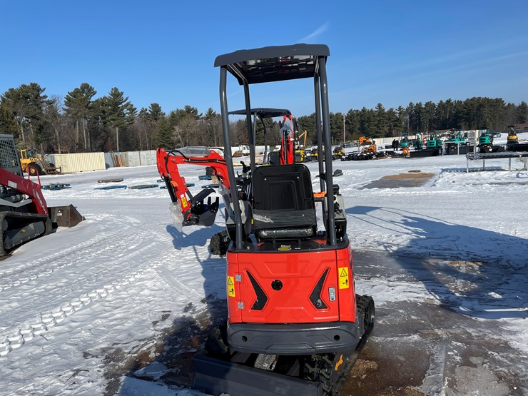 #5378-•-mx15rx-mini-excavator-image-4