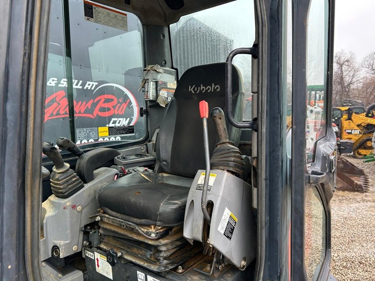 kubota-kx057-image-19
