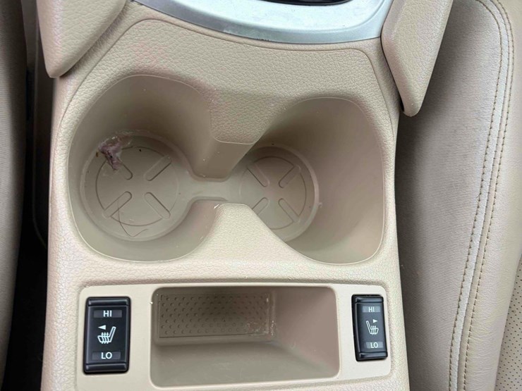 2014-nissan-rogue-sl-image-15