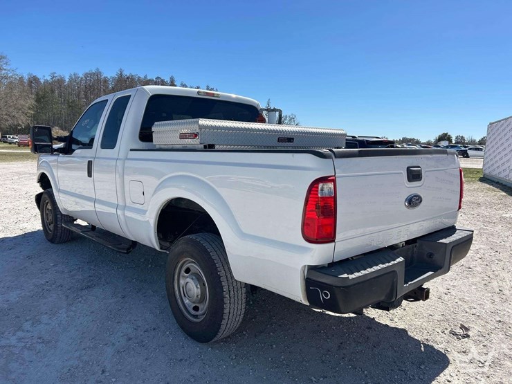 2015-ford-f350-image-4