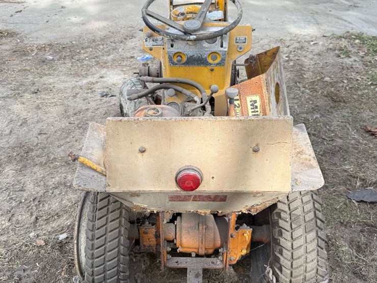 minneapolis-moline-112-image-5