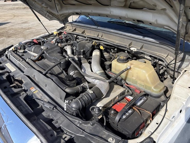 2016-ford-f550-image-7