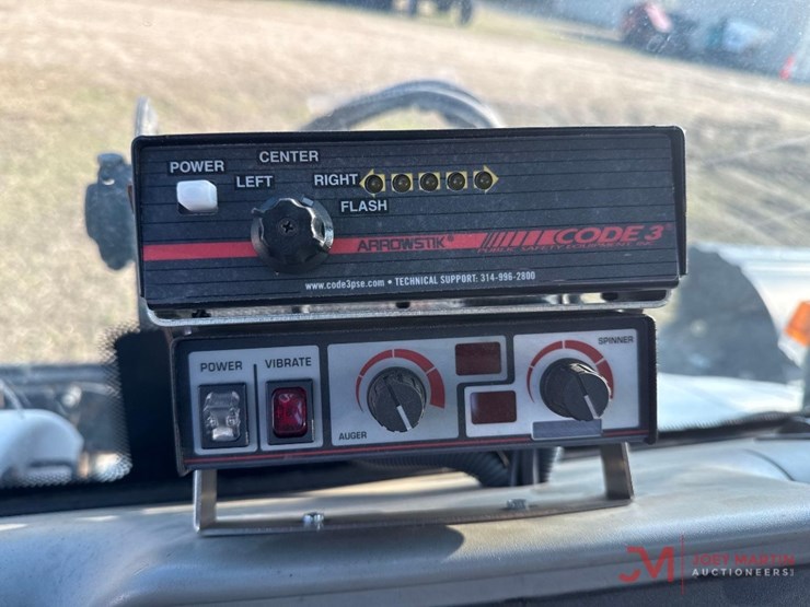 2004-bobcat-5600-toolcat-utv-image-20