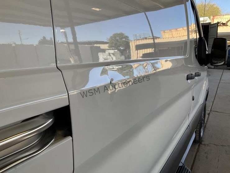 2015-ford-transit-image-9