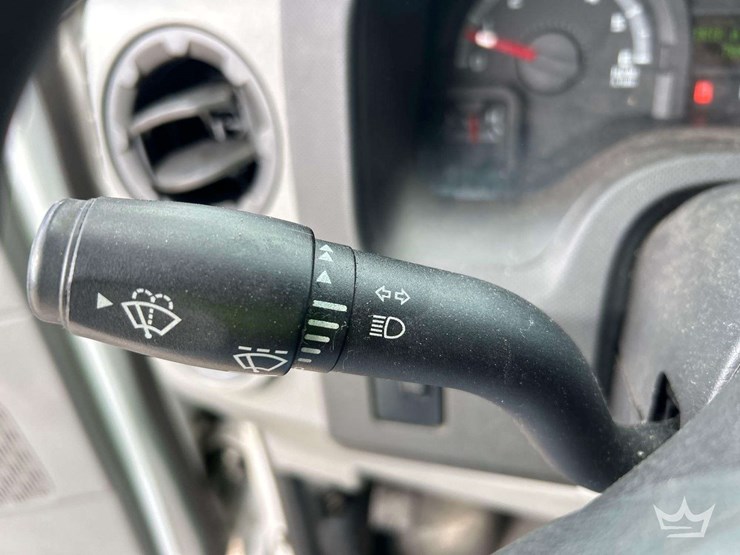 2012-ford-e350-image-14