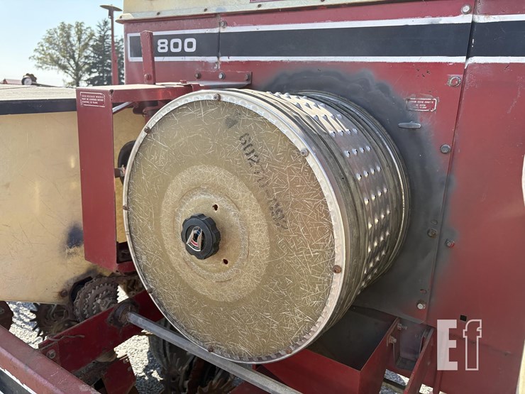 international-800-image-2