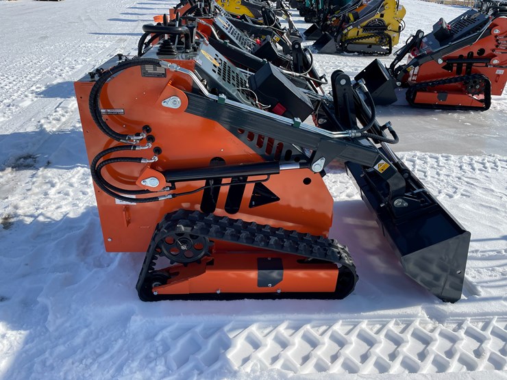 #5324-•-2025-ats--t460-mini-skid-steer-loader-image-3