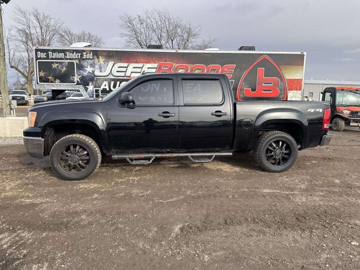 2009-gmc-sierra-1500-image-2