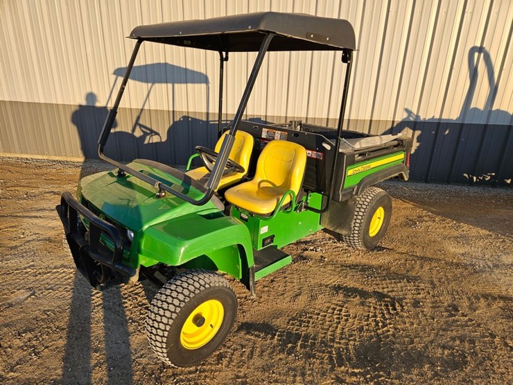 john-deere-gator-image-1