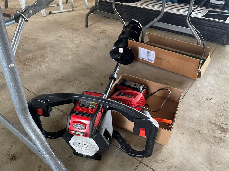 #7646-•-strike-master-40v-ice-auger-image-2