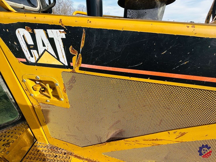 2005-caterpillar-d8t-image-90
