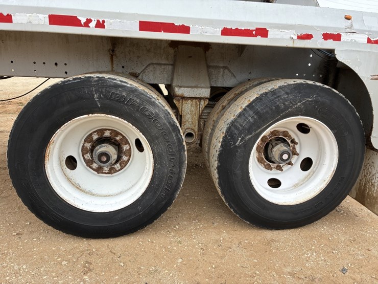 2012-proco-130bbl-vac-trailer-image-8